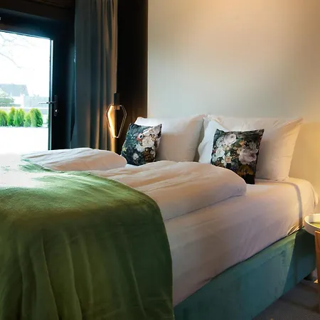 Parkzicht Couette-café 4*