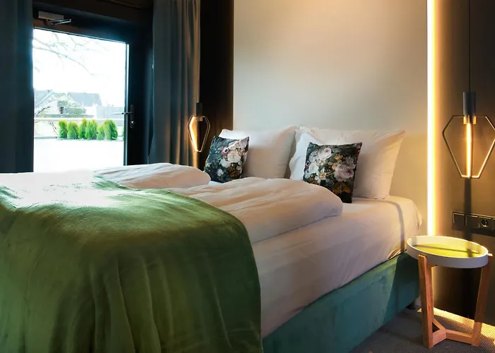 Parkzicht Couette-café 4*